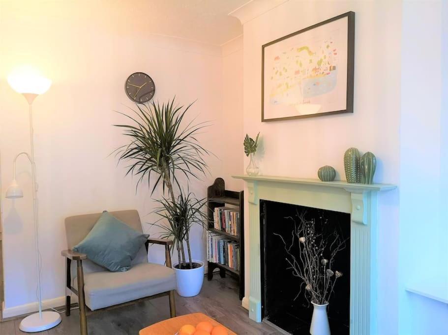 Cute Cottage 4 Mins From Cafes Station And Sea St Leonards-on-Sea ภายนอก รูปภาพ