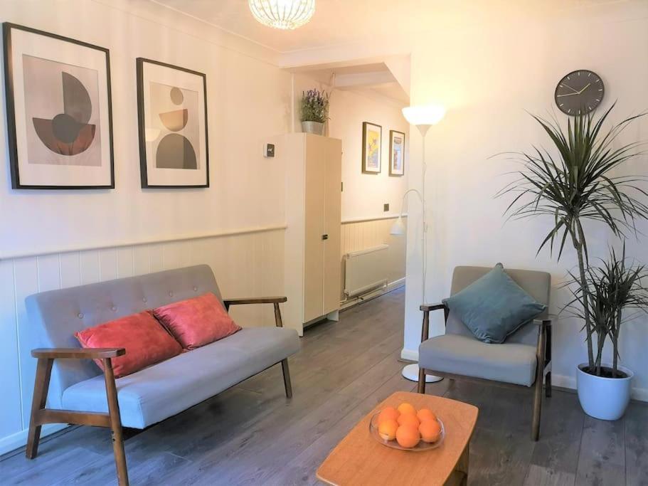 Cute Cottage 4 Mins From Cafes Station And Sea St Leonards-on-Sea ภายนอก รูปภาพ